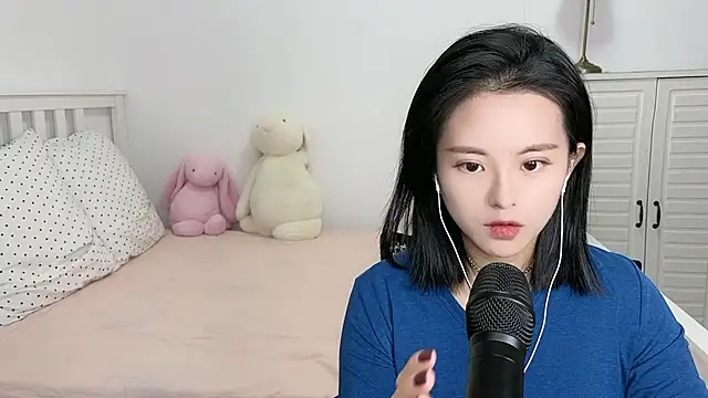 XINXINh online show from December 2024 02:33:02 AM