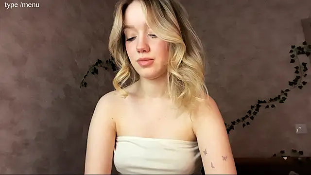 cutiemia0 online show from April 2026 08:16:02 AM
