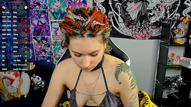 Bonni Meiz online show from November 2025 02:34:01 AM