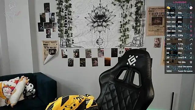 Bonni Meiz online show from November 2025 03:10:02 AM