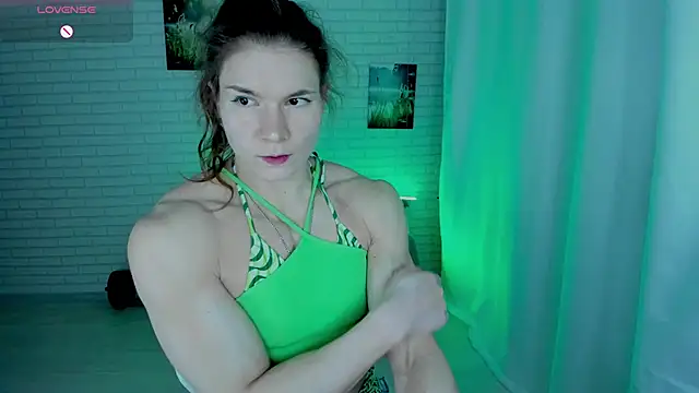 Lisa Ray online show from February 2026 01:15:02 AM