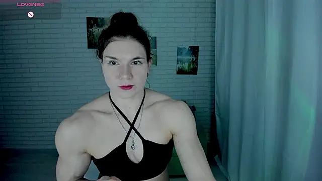 Lisa Ray online show from February 2026 09:48:02 PM