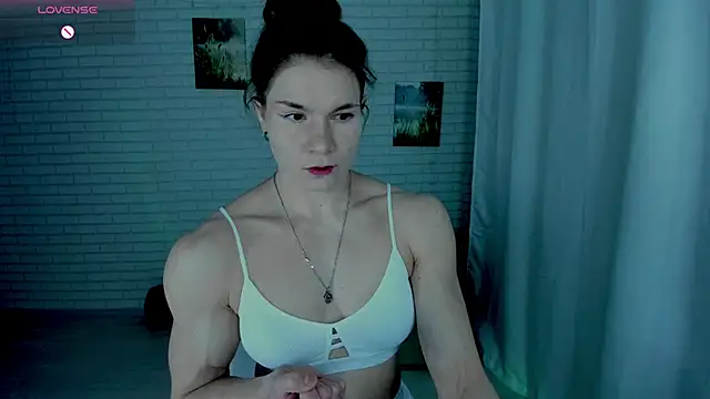 Lisa Ray online show from February 2026 01:05:02 AM