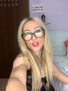 harleyejoker1 online show from October 2025 09:53:02 AM