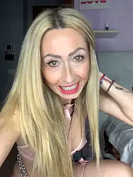 Snapshot of harleyejoker1 chatting on October 2025 09:11:02 AM harleyejoker1 online show from October 2025 09:11:02 AM