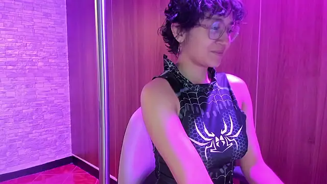 Snapshot of Lili_Gomez_ chatting on January 2026 11:25:01 AM Lili Gomez online show from January 2026 11:25:01 AM
