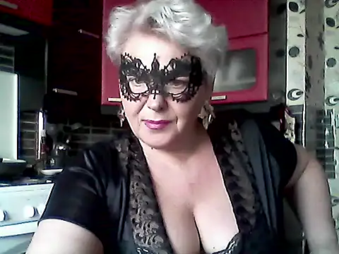 Lisa Suzie online show from March 2026 07:32:02 AM