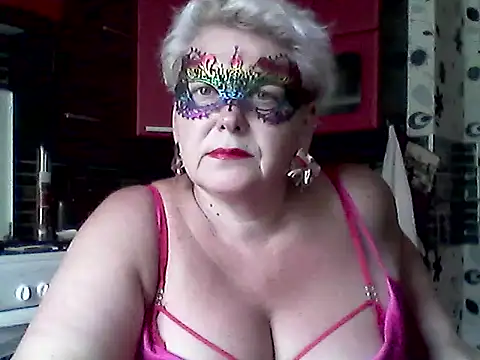 Snapshot of Lisa_Suzie chatting on June 2026 10:23:01 AM Lisa Suzie online show from June 2026 10:23:01 AM