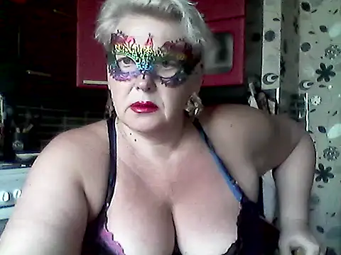 Lisa Suzie online show from May 2026 07:05:02 AM