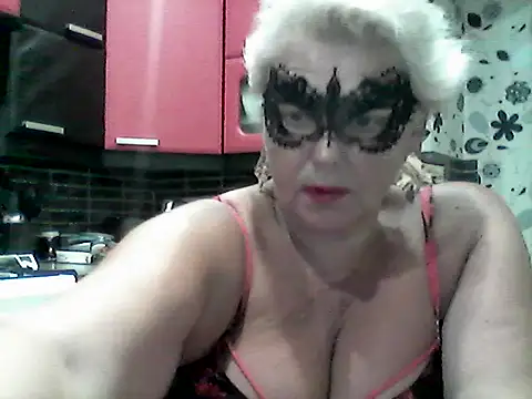 Snapshot of Lisa_Suzie chatting on July 2026 06:04:01 PM Lisa Suzie online show from July 2026 06:04:01 PM