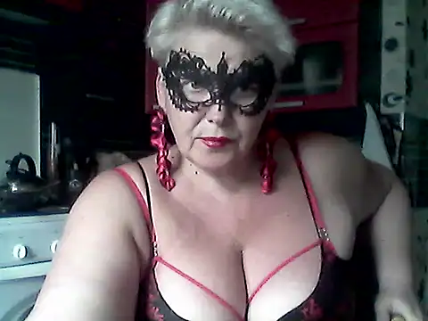Lisa Suzie online show from May 2026 10:49:01 AM