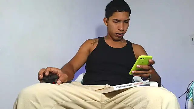 maximo vega newv online show from December 2025 08:53:02 PM