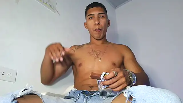 maximo vega newv online show from February 2026 09:34:01 PM