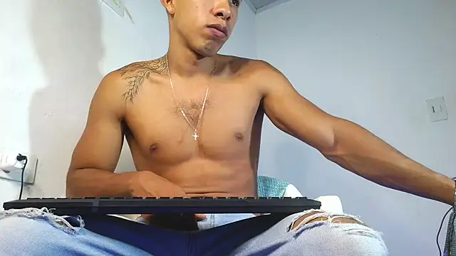 maximo vega newv online show from April 2026 11:23:02 PM