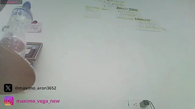 maximo vega newv online show from November 2025 09:37:01 PM