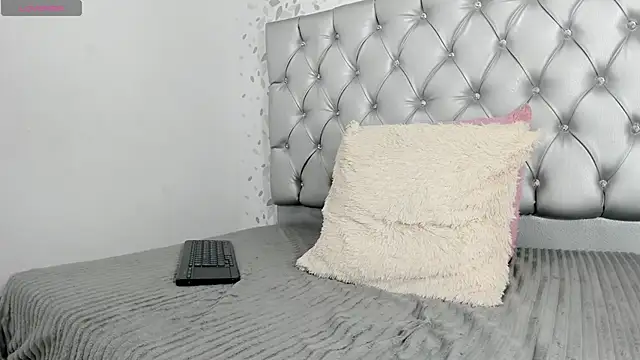 Snapshot of candymery chatting on February 2025 10:17:02 PM candymery online show from February 2025 10:17:02 PM