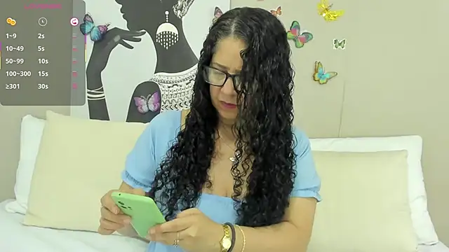 Snapshot of Adelesmithh chatting on September 2025 11:39:02 AM Adelesmithh online show from September 2025 11:39:02 AM