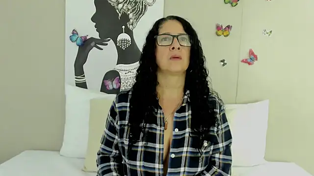 Snapshot of Adelesmithh chatting on December 2025 11:34:02 AM Adelesmithh online show from December 2025 11:34:02 AM