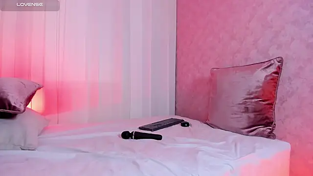 Pamela Johnsonn online show from January 2026 07:12:01 PM