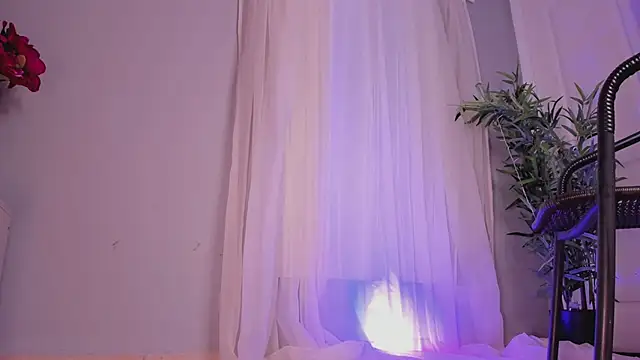 Snapshot of Lia_Sweett_ chatting on March 2025 05:50:01 PM Lia Sweett online show from March 2025 05:50:01 PM