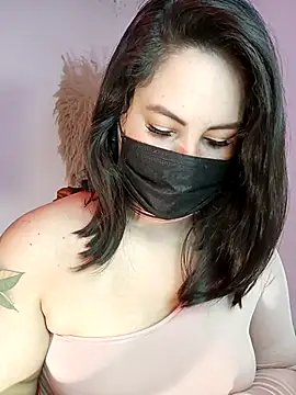 Aiunii1 online show from November 2025 12:31:02 PM