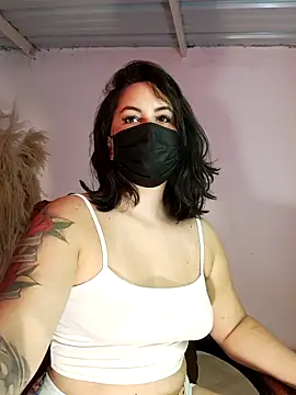 Aiunii1 online show from October 2025 12:04:02 PM