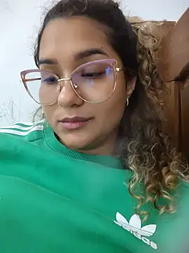 Snapshot of BrendaGirs chatting on July 2026 02:00:01 AM BrendaGirs online show from July 2026 02:00:01 AM