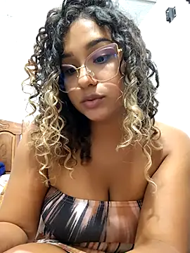 BrendaGirs online show from April 2026 03:47:01 AM