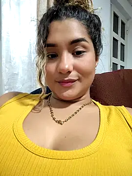 BrendaGirs online show from November 2025 02:33:01 AM