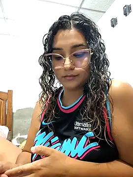 BrendaGirs online show from April 2026 02:18:02 AM