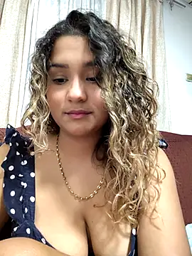 BrendaGirs online show from November 2025 02:27:01 AM