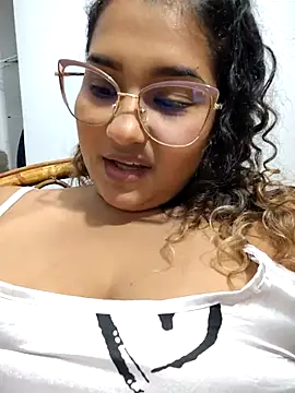BrendaGirs online show from April 2026 07:33:02 PM