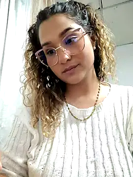 BrendaGirs online show from November 2025 04:38:01 AM