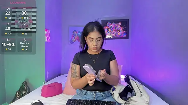 Snapshot of PammelaRoss1 chatting on May 2026 05:06:01 PM PammelaRoss1 online show from May 2026 05:06:01 PM