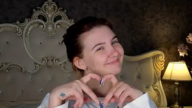 Snapshot of Melanie_Stoun chatting on October 2025 12:07:02 PM Melanie Stoun online show from October 2025 12:07:02 PM