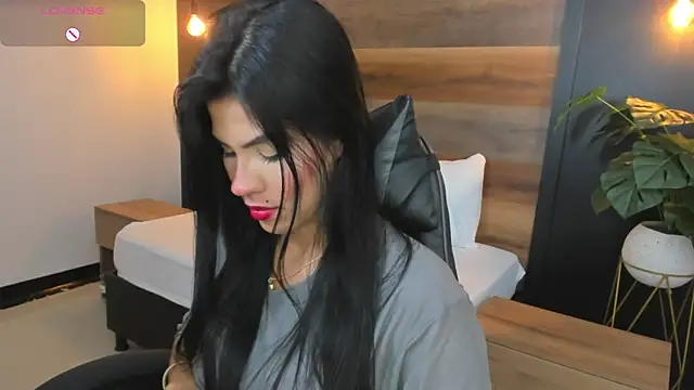 stephanya  online show from January 2026 07:19:02 PM