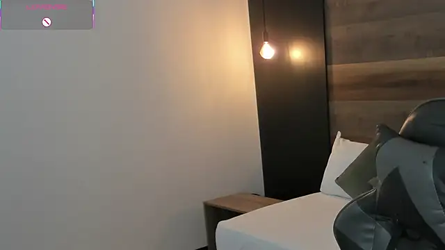 stephanya  online show from March 2026 07:34:02 PM