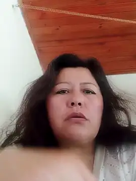 Darly Gomez online show from February 2025 03:31:02 PM