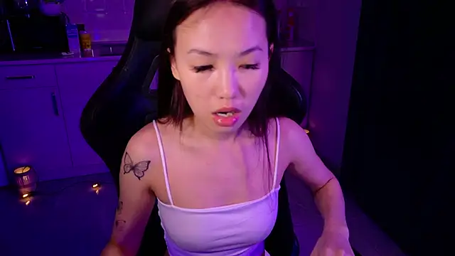 Mishel Blessing online show from February 2026 04:28:02 PM