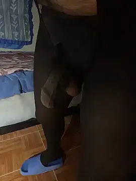 manuamador online show from April 2026 04:08:02 AM