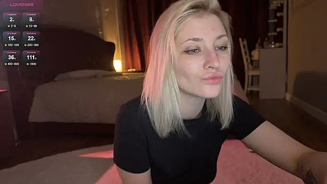 alexa novak online show from November 2025 07:58:01 PM