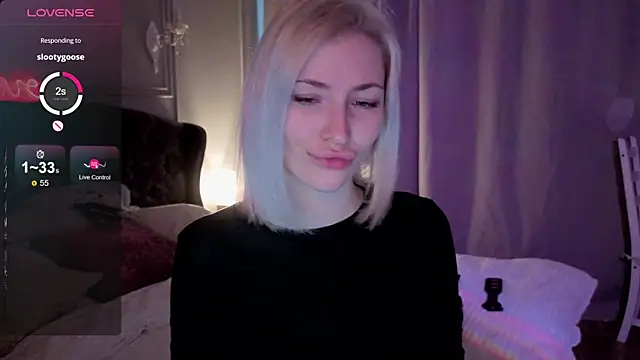 alexa novak online show from September 2025 01:48:01 AM