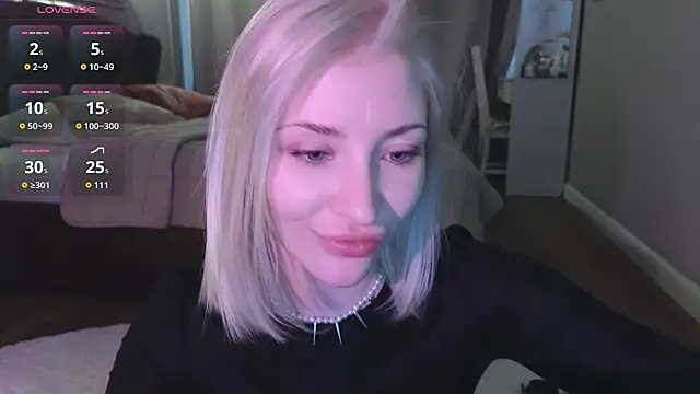 alexa novak online show from October 2025 02:24:01 AM