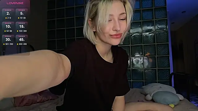 alexa novak online show from June 2026 02:53:01 AM