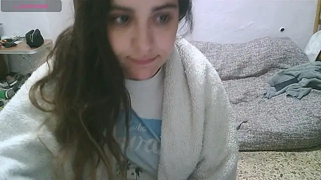 Snapshot of Ursumi1 chatting on January 2025 07:07:01 PM Ursumi1 online show from January 2025 07:07:01 PM