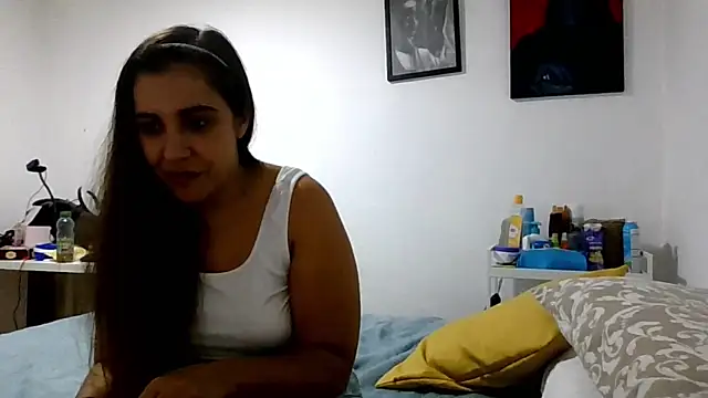 Ursumi1 online show from October 2025 04:07:02 PM