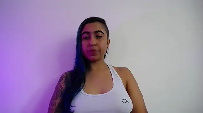 aria jhonsson online show from February 2025 05:09:02 PM