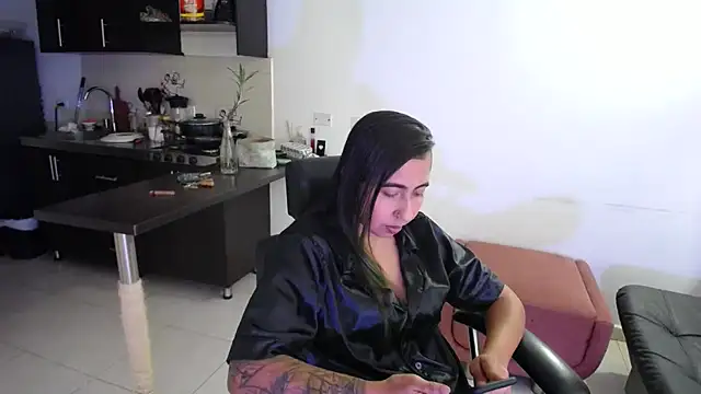 aria jhonsson online show from September 2025 04:50:01 PM