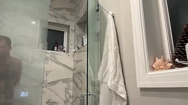 69woodinson online show from April 2026 01:18:02 AM