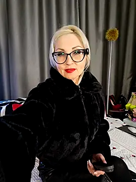 Milforja online show from March 2026 07:21:01 PM